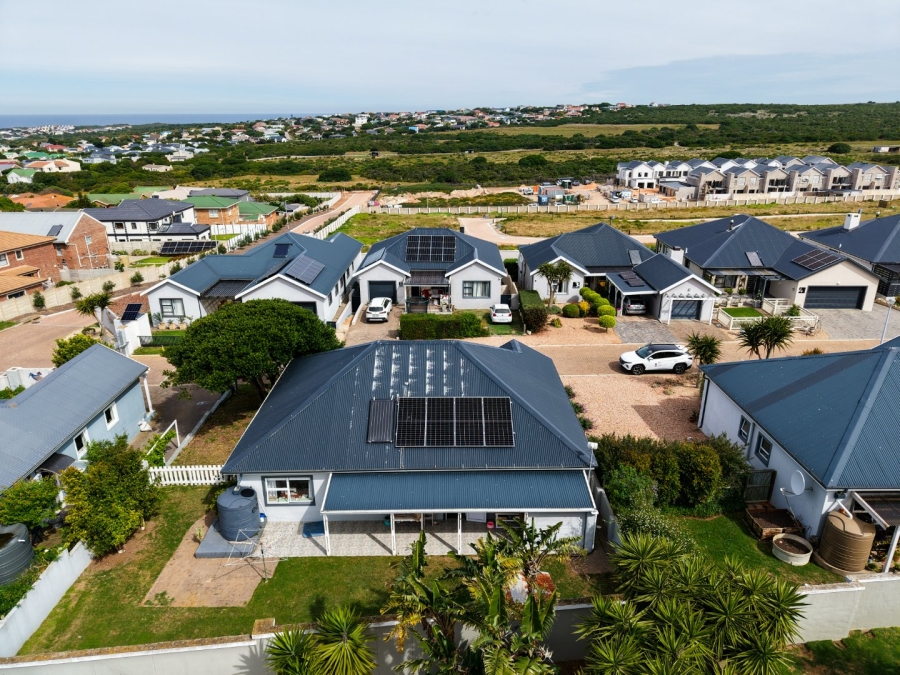 3 Bedroom Property for Sale in Stilbaai Wes Western Cape
